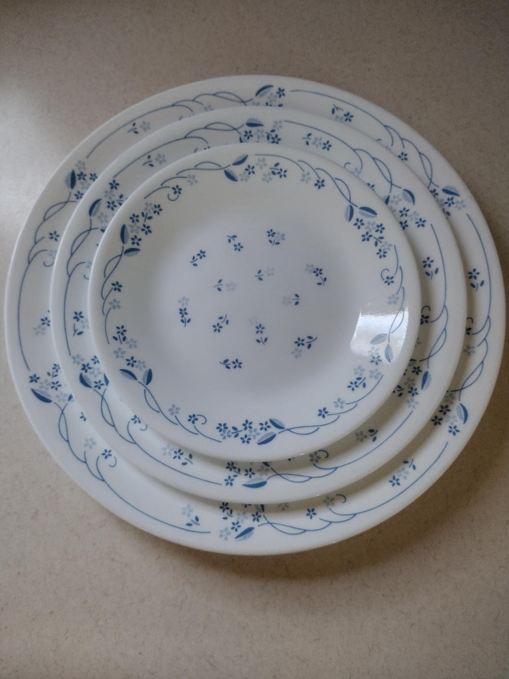 Corelle " Blue Provincial"Floral 3 Pc. Plate Set - White & Blue